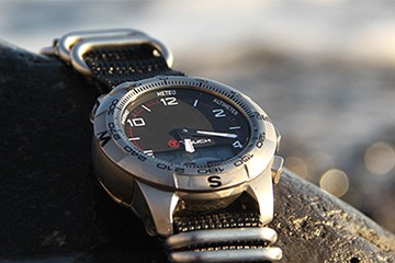 东莞百达翡丽手表官方售后擦油